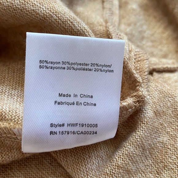 Halston Women's Soft Relaxed Fit Short Sleeve Lightweight XL Sweater. Sz XL - Picture 13 of 15